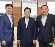 박완수 경남지사, DN그룹 부회장과 투자계획 논의
