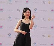 포즈 취하는 김소은