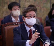 박보균,  '尹대통령 부부 측근 靑활용 주도' 의혹에 "비선 없다"