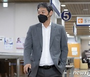 강기정, '文-조국 갈등설' 출처 지목한 김용호 고소취하서 제출