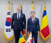  한·루마니아 국방장관회담..한국과 안보·방산협력 확대 논의