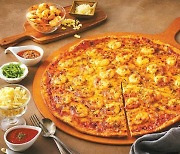 [맛있는 도전] 새우 토핑이 듬뿍 .. 1만원대 가격의 프리미엄 '원파운드쉬림프 피자' 출시