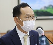 김유상 대표 사임 "지금의 이스타, 이상직과 무관..연락 안해"