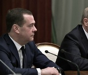 러시아 '미르' 결제시스템, 우즈베키스탄에서도 사용 중단