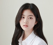 '모범가족' 신은수, 앤피오엔터와 재계약 "아낌없이 지원할 것" [공식]