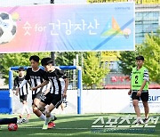 [포토] 5vs5 게토레이 H-CUP 풋살 토너먼트, 강력한 태클을 받아라!