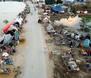 파키스탄 총리 "대홍수, 우리만의 일이 아닐 것" 지원 요구