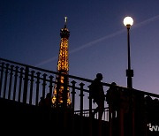 [에너지 위기①]불 끄는 에펠탑..남산 N타워도 빛 꺼지나