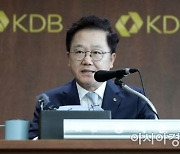 강석훈 "대우조선 위해선 역량있는 주인 있어야..한화, 인수의향 표명"