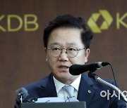 [일문일답]강석훈 산은 회장 "대우조선, 민간 주인 찾는 게 국민 손실 최소화" 헐값 논란 반박