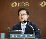 "산은 대주주인 현 상태론 자생력 한계.. 민간주인이 근본 해결책" [대우조선, 한화에 팔린다]