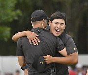 '조편성 보고 두려웠던' 김시우, 김주형과 함께하며 자신감 회복한 게 도움 [PGA 프레지던츠컵]