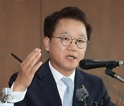 강석훈 산은 회장 "대우조선은 민간 대주주로 전환이 해결책"