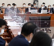 여야, 한은에 '물가안정' 강조..급격한 금리 조절엔 난색