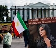 '이란 반정부 시위' 사망자 76명..서방 vs 이슬람 긴장 고조(상보)