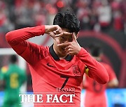 '머리 쓴 Son' 카메룬에 1-0 승리 거둔 벤투호 [TF사진관]
