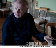 '피아니스트들의 피아니스트' 안드라스 쉬프, 4년 만에 내한공연