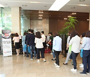 "태풍 피해 복구 응원" NS홈쇼핑, 2톤 낙과 사과 나눔 행사