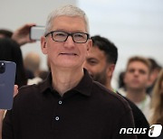 애플, 아이폰 수요 기대 못 미치자 증산계획 철회