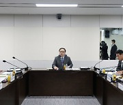 [속보]안보실장 주재 NSC 상임위 개최.."北도발 강력 규탄"