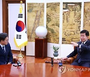김진표 국회의장, 김동연 경기도지사 접견