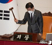 박진 외교부 장관 해임건의안, 與 '퇴장' 속 국회 본회의 통과(종합)