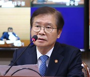 이정식 노동장관 "노란봉투법, 불법파업 조장 우려"