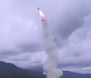 [속보] 북, 동해로 또 탄도미사일 발사..닷새동안 3번째