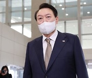 尹대통령, 국회 박진 해임건의 요구에 "받아들이지 않는다"