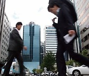 우울한 증시에 운용‧자문사들 절반 이상 '적자' 늪 빠졌다..대규모 구조조정 우려도