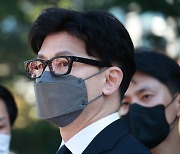 한동훈 장관 미행한 혐의 유튜브 채널 관계자.."취재 위한 것"