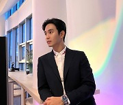 김수현, 살벌하게 잘생겼네..숨은 쉬는지 의심되는 미모