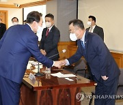 거시금융 상황점검회의 참석한 윤석열 대통령