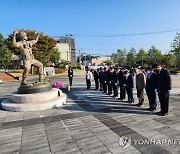 이재영 증평군수, 6·25 전쟁영웅 연제근 상사 참배