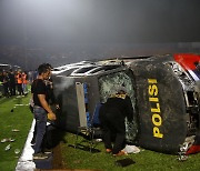 인도네시아, 축구팬 난동에 129명 사망