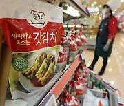 '김치 등 식품값 줄인상'