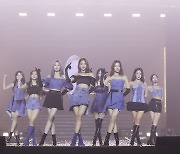 [Photo News] fromis_9 holds its first concert 'Love From.'