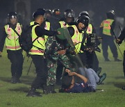印尼, 축구경기후  응원단 간 충돌로 최소 129명 사망 180여명 부상(종합)