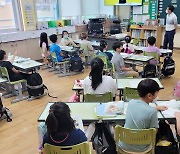 "초·중·고 69%, 교사·학생이 교무실 청소"