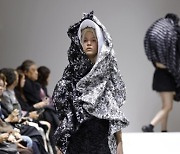 FRANCE-PARIS-FASHION WEEK-COMME DES GARCONS