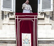 VATICAN POPE ANGELUS PRAYER