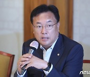 정진석 "정부 조직개편 논의 시작할 때 됐다"