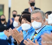 文 전 대통령, 감사원 조사 요구에 "대단히 무례한 짓"