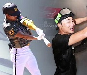 포스트시즌 진출 '축포'..김하성, 시즌 11호 홈런