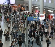 빗장 풀자 한국이 더 '난리', 일본 여행 상품 예약 '폭주'