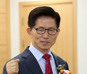 김문수 경사노위원장 취임 "노동개혁 중심축 될 것"