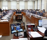 여야, 행안위 국감 13시간 공방.."버르장머리" vs "사과해"(종합2보)