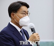 [2022국감] 최정우 회장 '현장 부재' 논란에 '진땀'..태풍 전 골프·미술관 관람 '질타'
