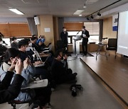 '여신도 성폭행 혐의' 정명석 JMS 총재 구속.. 출소 4년만