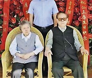 [오늘의 글로벌 오피니언리더] 측근 잘려나가며 축하받은 장쩌민